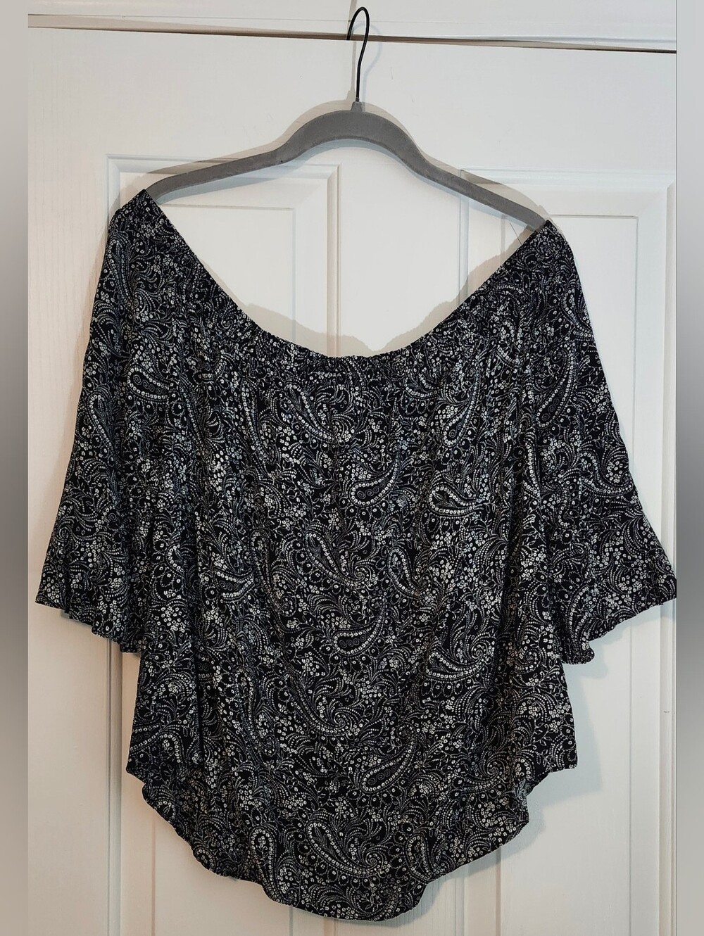 Old Navy Flowy Paisley Print Short Sleeve Top